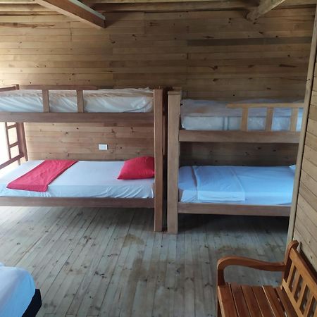 Hostel Villa Luz Beach Tintipan Island ภายนอก รูปภาพ