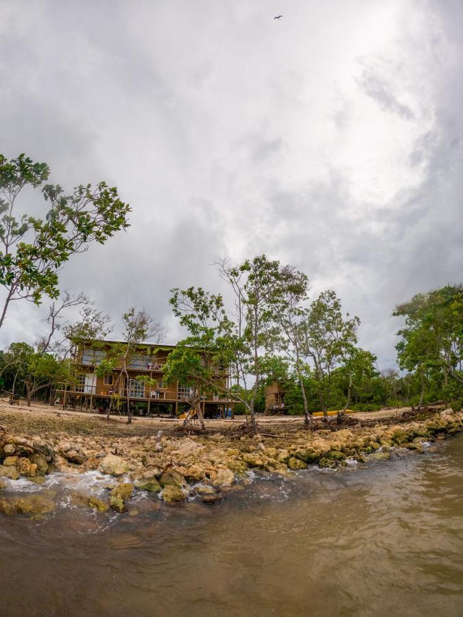 Hostel Villa Luz Beach Tintipan Island ภายนอก รูปภาพ