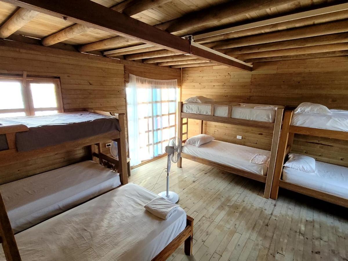 Hostel Villa Luz Beach Tintipan Island ภายนอก รูปภาพ