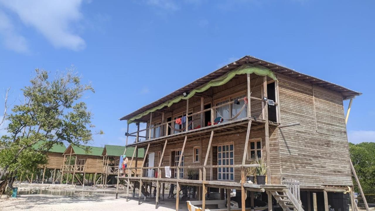 Hostel Villa Luz Beach Tintipan Island ภายนอก รูปภาพ
