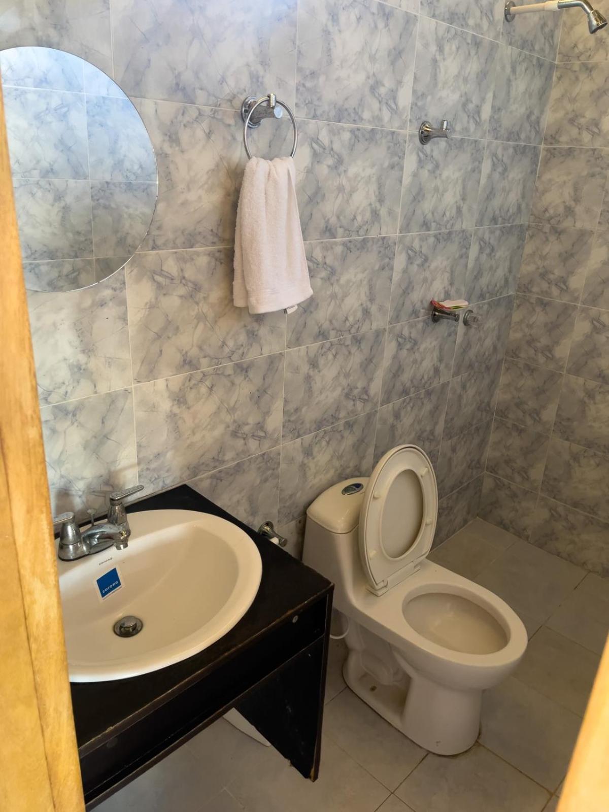 Hostel Villa Luz Beach Tintipan Island ภายนอก รูปภาพ