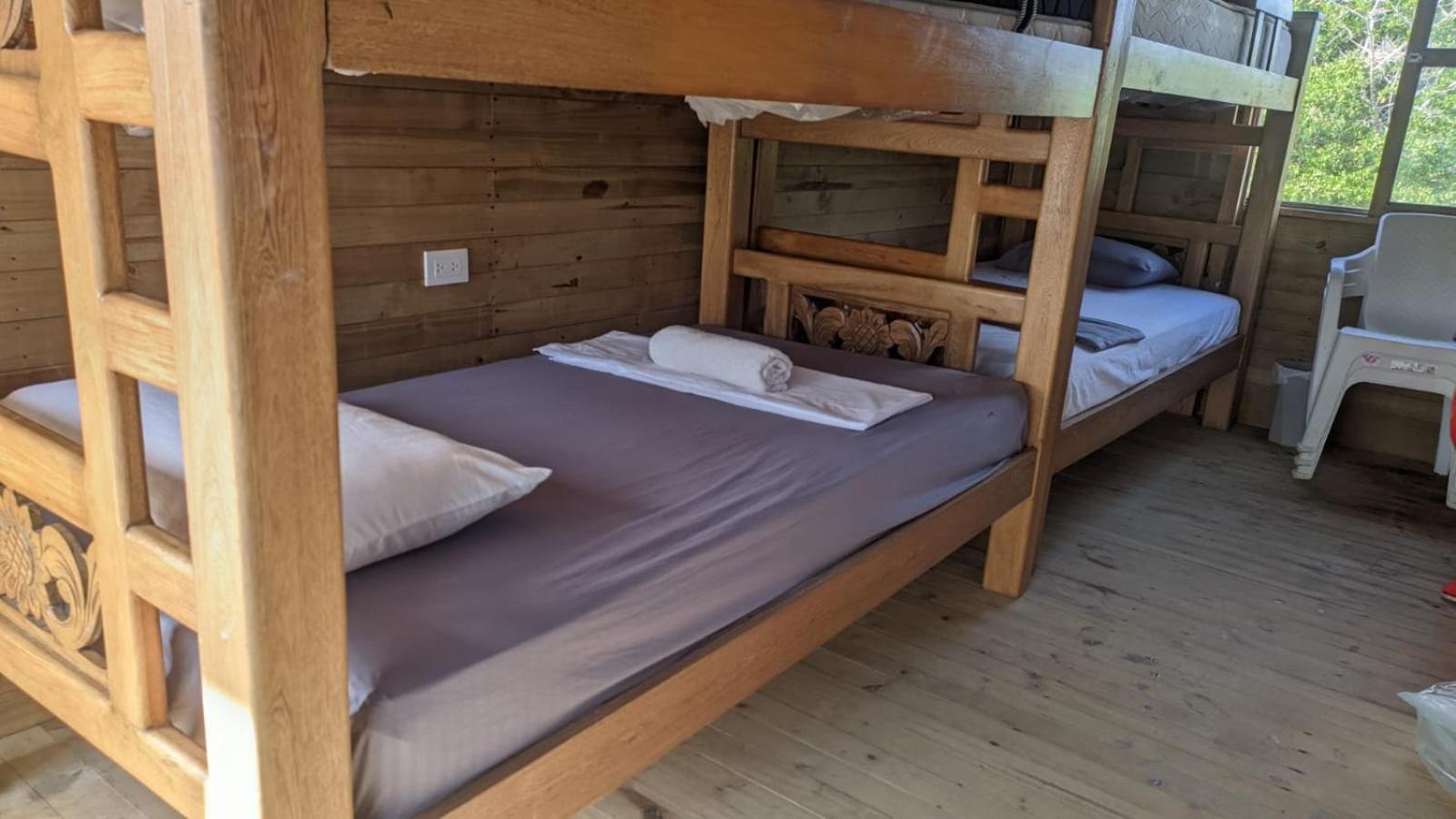 Hostel Villa Luz Beach Tintipan Island ภายนอก รูปภาพ