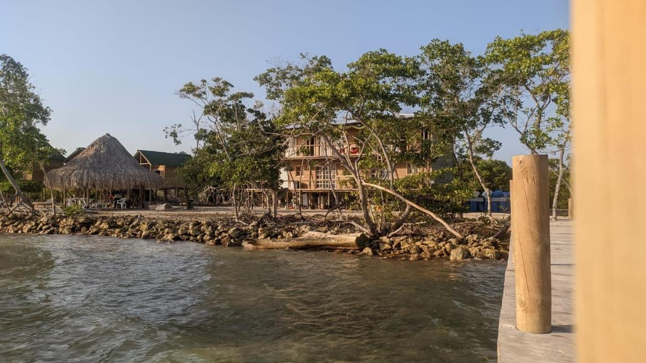 Hostel Villa Luz Beach Tintipan Island ภายนอก รูปภาพ